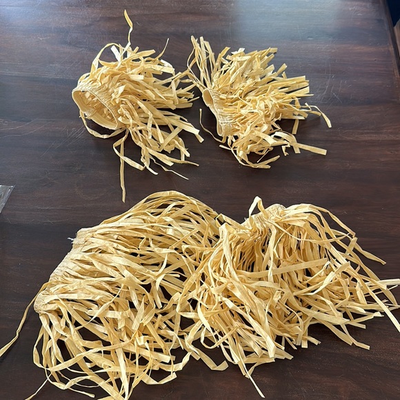 Spirit Scarecrow Poncho with straw for hands and feet. - Picture 3 of 3